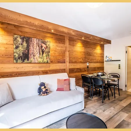 La Petite Ourse I Meuble Apartment Bernex